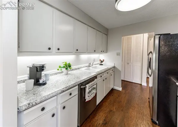 411 Lakewood CIR #B1009, Colorado Springs, CO 80910