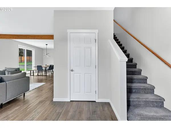 717 NE 382ND ST, La Center, WA 98629