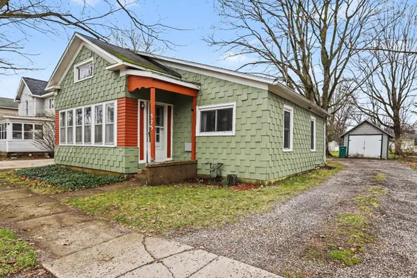 325 W Burr Oak ST, Centreville Vllg, MI 49032