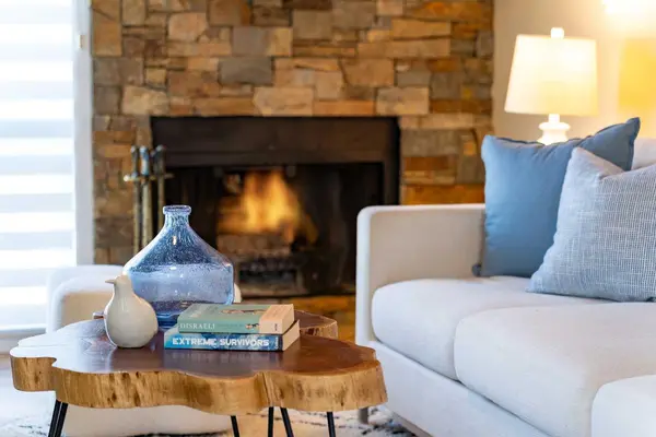 9980 26 ST SW, Calgary, AB T2V4E9