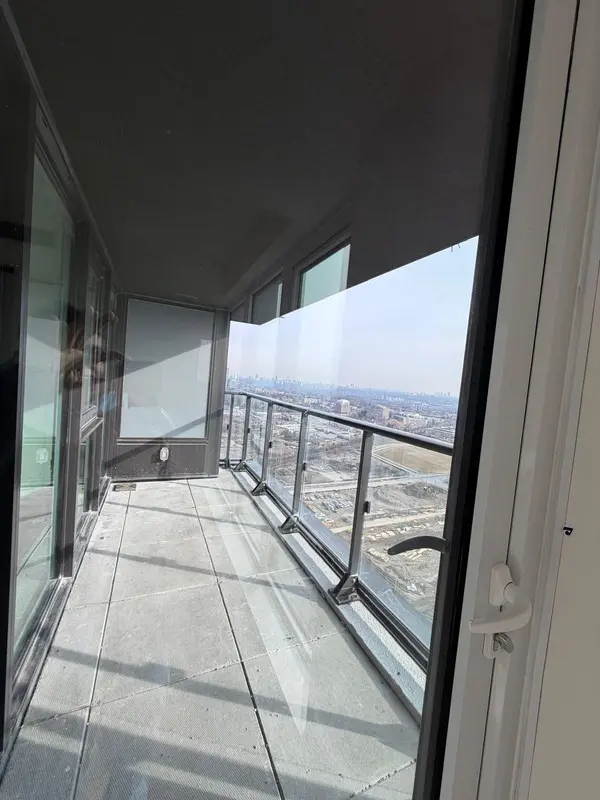 1 Quarrington LN #3101, Toronto C13, ON M3C 0S4