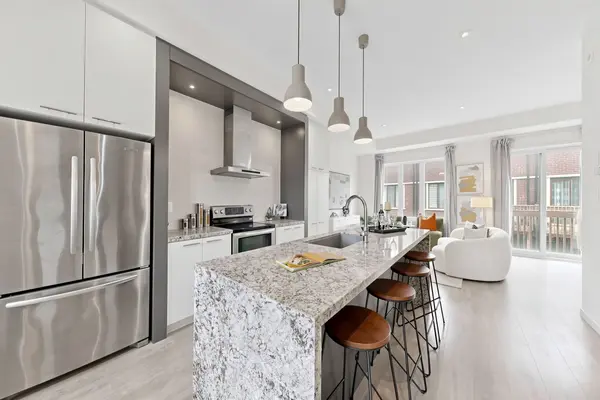 101 Genuine LN, Richmond Hill, ON L4B 0E5