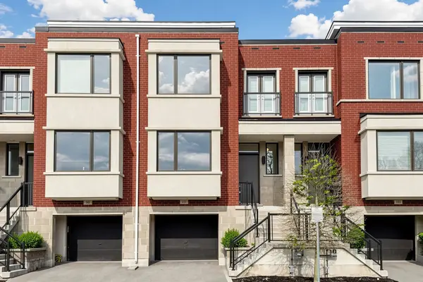 101 Genuine LN, Richmond Hill, ON L4B 0E5