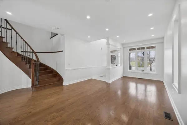 11 Maybeck DR, Brampton, ON L6X 0Z2