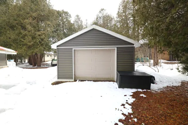 79 Parkside AVE, South Bruce Peninsula, ON N0H 2T0