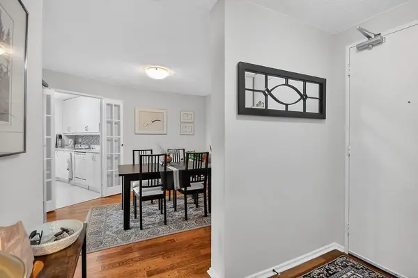 1081 Ambleside DR #208, Woodroffe, ON K2B 8C8