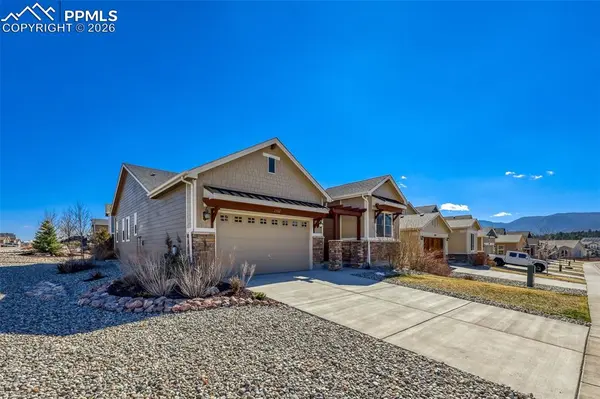 2557 Lake Of The Rockies DR, Monument, CO 80132