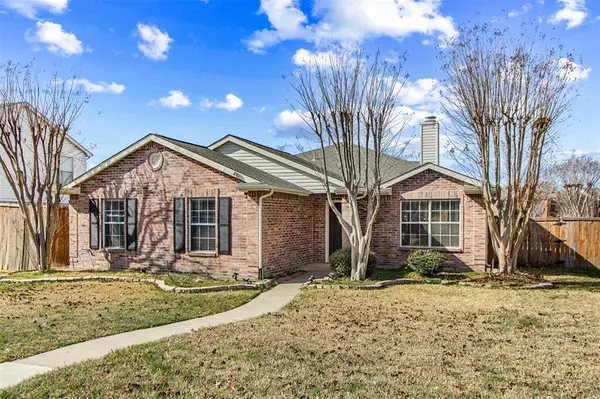 2039 Diamond Ridge Drive, Carrollton, TX 75010