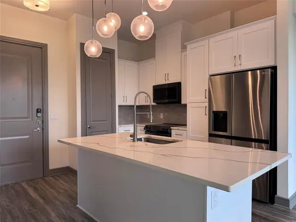 2700 Old Denton Road #1030, Carrollton, TX 75007