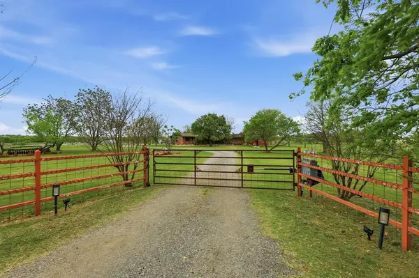 10965 Swafford Road, Justin, TX 76247