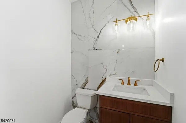 704 Green Ln, Union Twp., NJ 07083