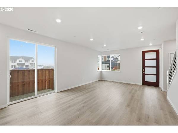 3724 SW 40TH ST, Gresham, OR 97080