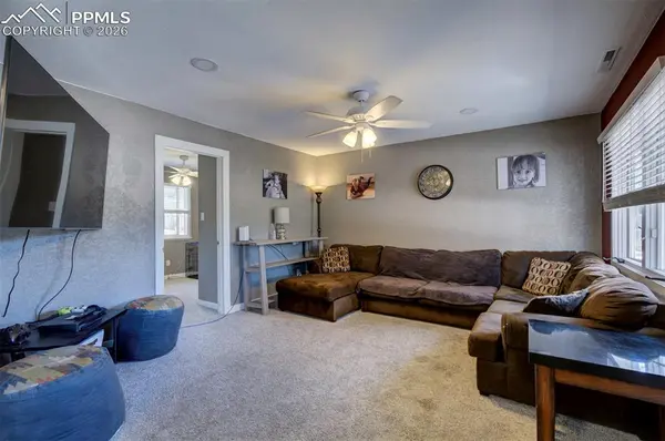 3402 Springnite DR, Colorado Springs, CO 80916