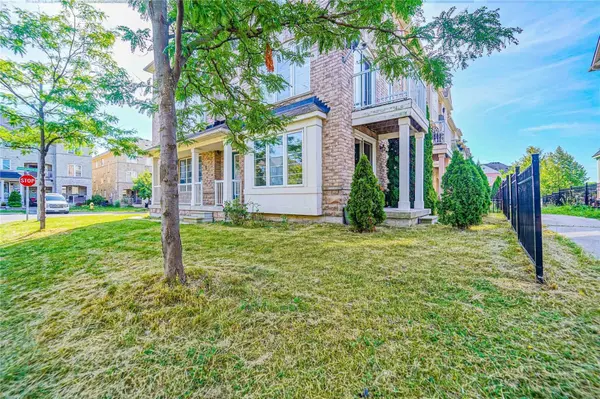 1 Burnsborough ST, Ajax, ON L1S 0A7