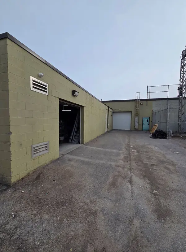 90 Anne ST #200, Barrie, ON L4N 2E3