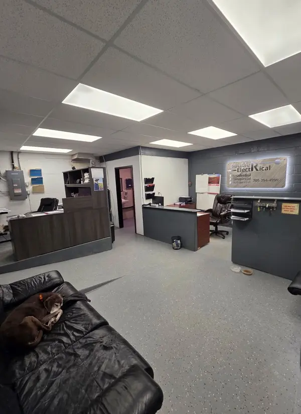 90 Anne ST #200, Barrie, ON L4N 2E3