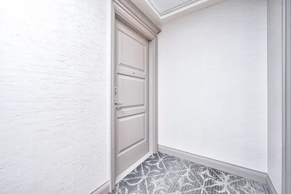 36 Elm DR W #2604, Mississauga, ON L5B 1L9