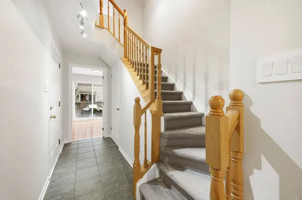 5 Island Creek Private, Westboro - Hampton Park, ON K1Z 1C5