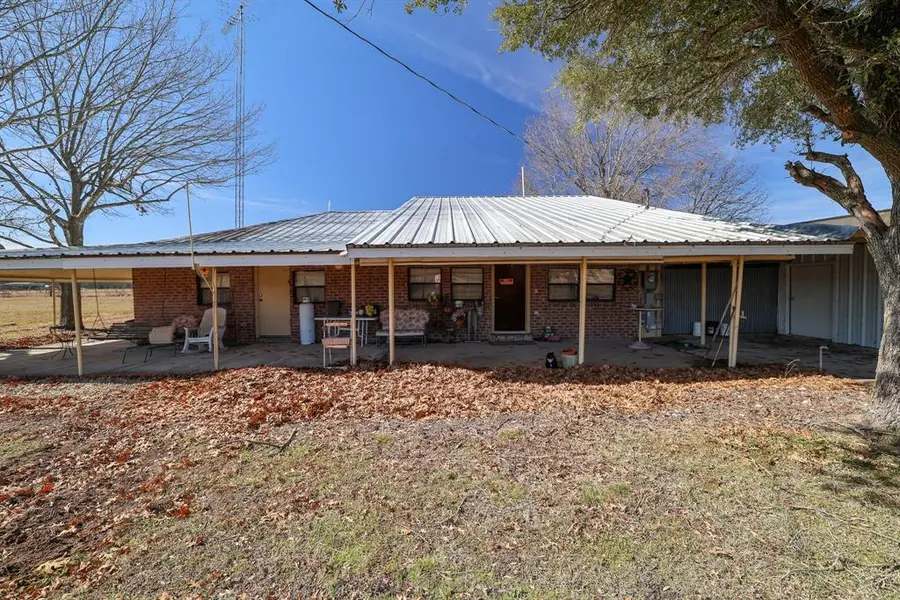 6482 County Road 4700, Commerce, TX 75428