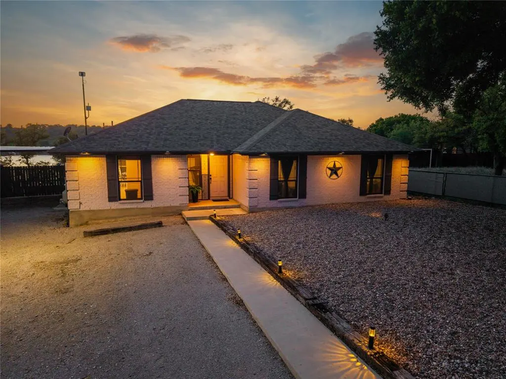 231 County Road 611, Brownwood, TX 76801