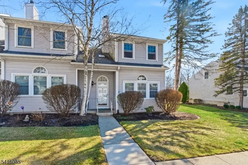 335 Carnegie Ct, Independence Twp., NJ 07840