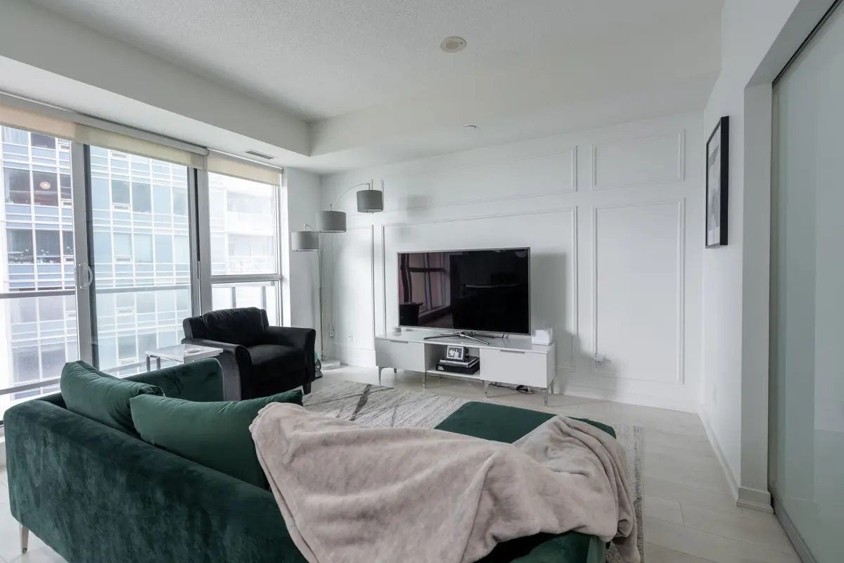 51 East Liberty ST #802, Toronto C01, ON M6K 3P8