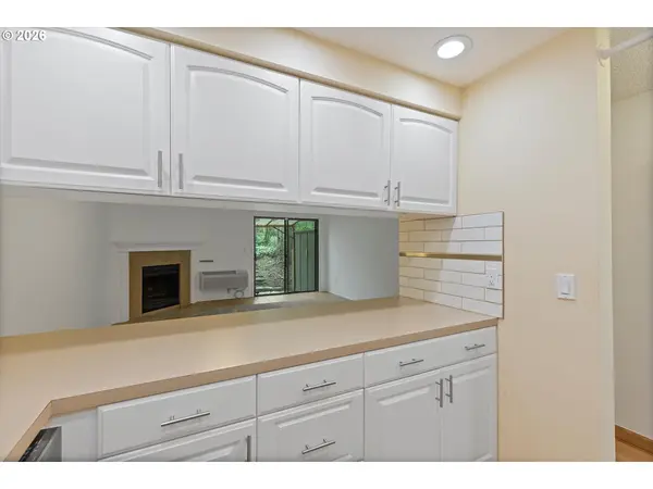 5561 SW MULTNOMAH BLVD, Portland, OR 97219