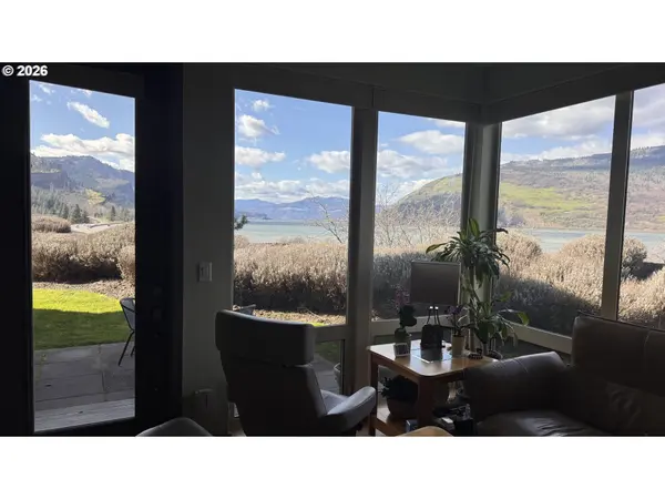 14 MOSIER CREEK PL, Mosier, OR 97040