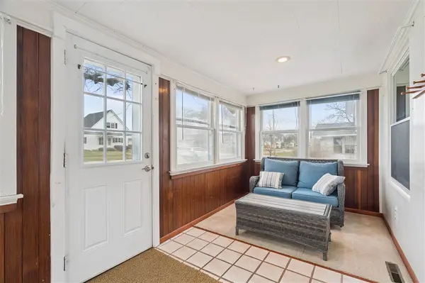 314 Main St, Center Point, IA 52213