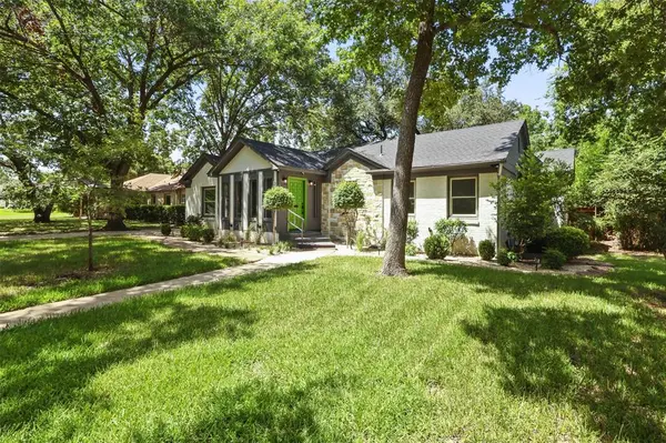 3642 W Biddison Street, Fort Worth, TX 76109
