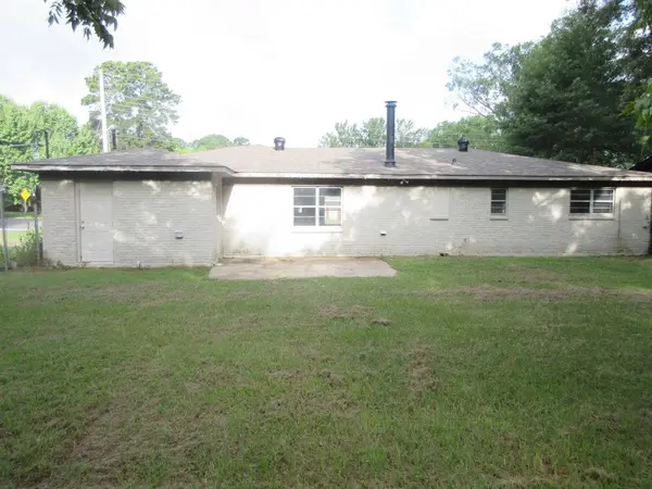 411 Evelyn Street, Mooringsport, LA 71060