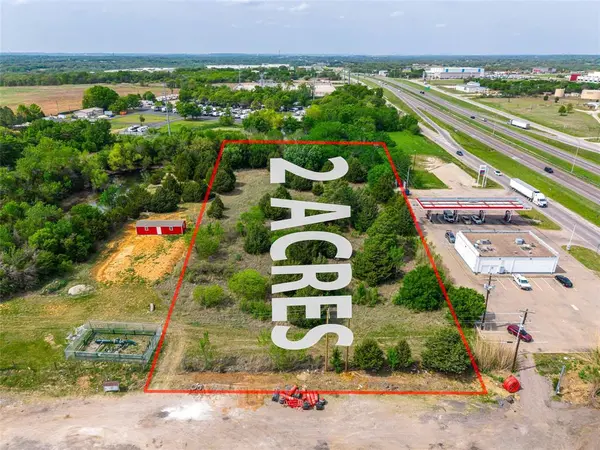 6731 Conveyor Drive, Burleson, TX 76031