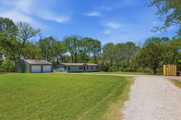 277 Kelly Brook Lane, Weatherford, TX 76087