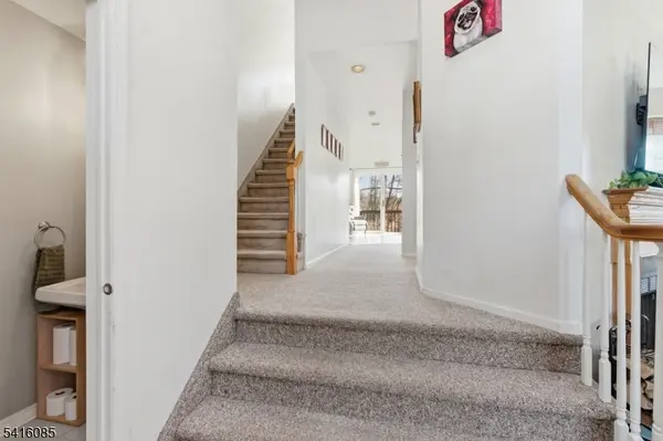 335 Carnegie Ct, Independence Twp., NJ 07840