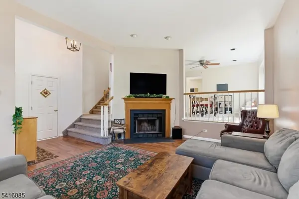 335 Carnegie Ct, Independence Twp., NJ 07840