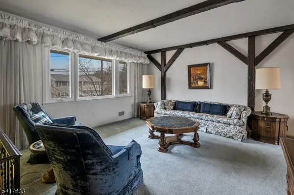 10 Falcon Rd, Mount Olive Twp., NJ 07836