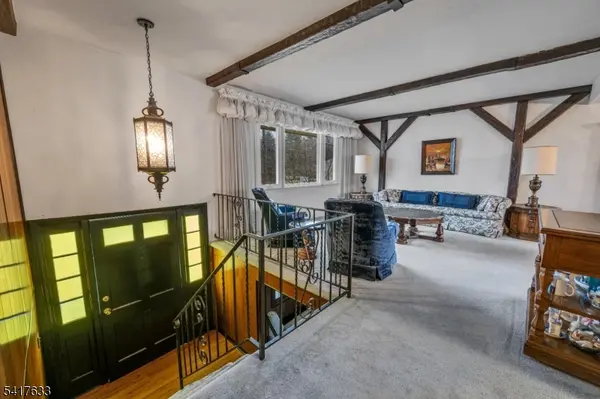 10 Falcon Rd, Mount Olive Twp., NJ 07836