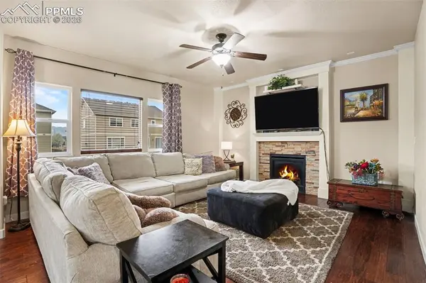 6638 Stingray LN, Colorado Springs, CO 80925