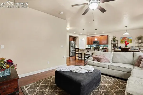 6638 Stingray LN, Colorado Springs, CO 80925