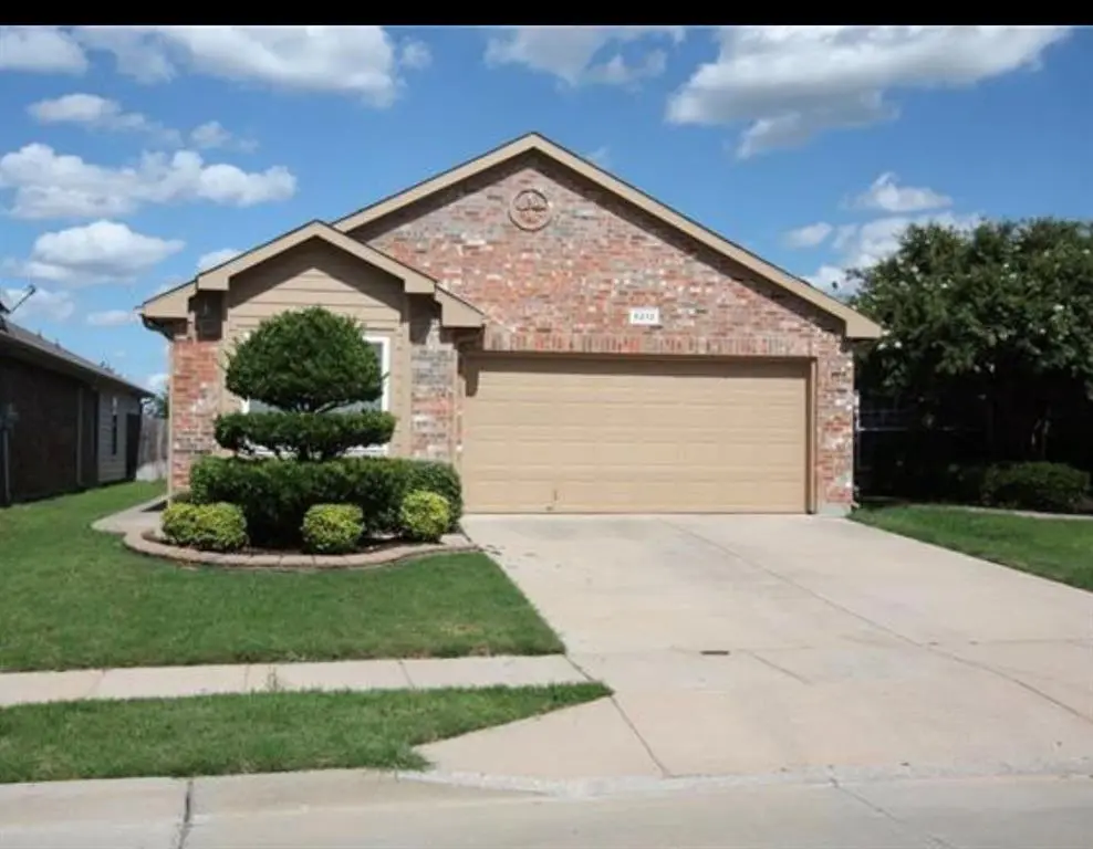 6212 Geneva Lane, Fort Worth, TX 76131