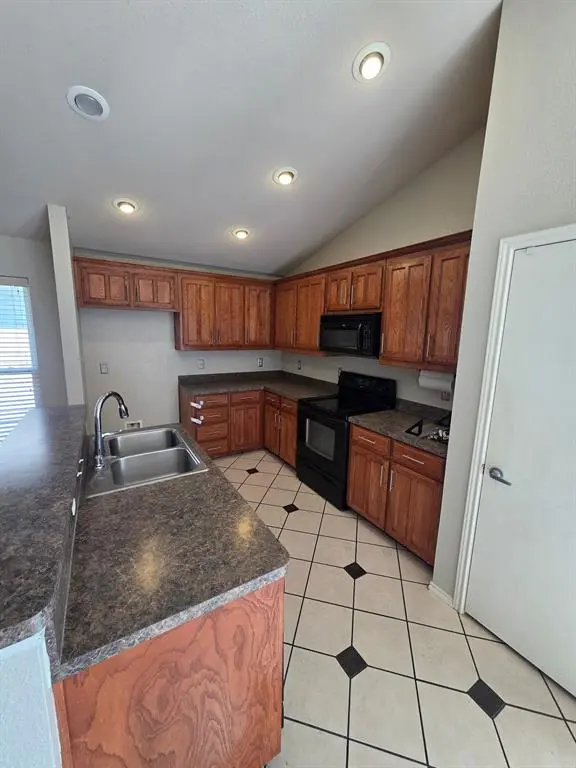 6212 Geneva Lane, Fort Worth, TX 76131