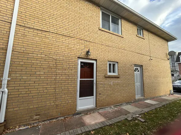 38 Cedarcroft BLVD S, Toronto C07, ON M2R 2Z5