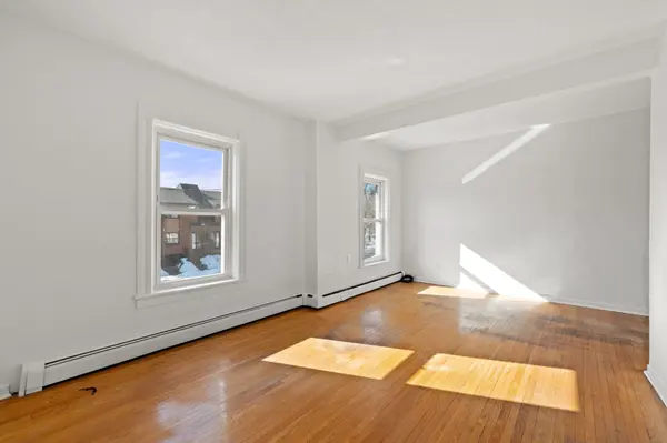 120 Stephenson AVE #Upper, Toronto E02, ON M4C 1G4