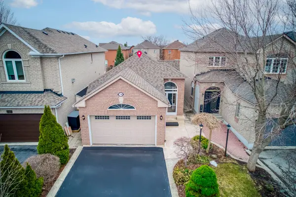 236 Slywood CRES, Vaughan, ON L6A 2P9