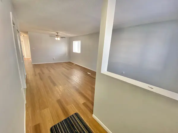 55 Athabaska RD, Barrie, ON L4N 8E8