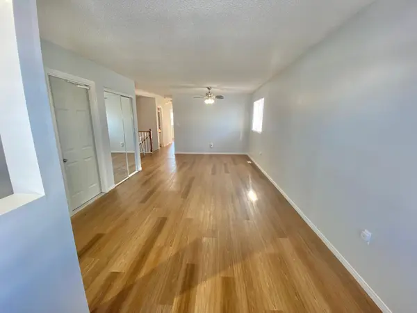 55 Athabaska RD, Barrie, ON L4N 8E8