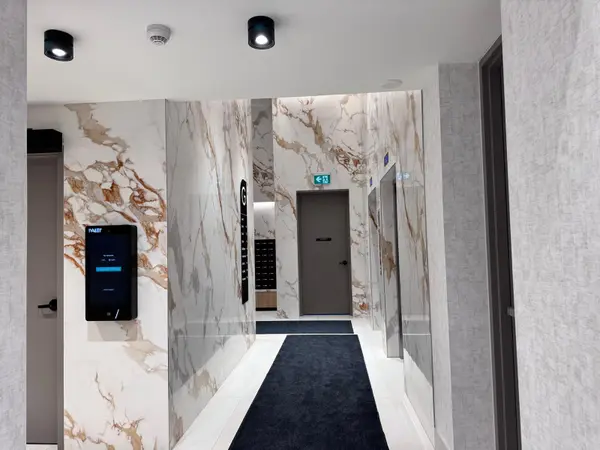 2088 James ST #707, Burlington, ON L7R 0H2