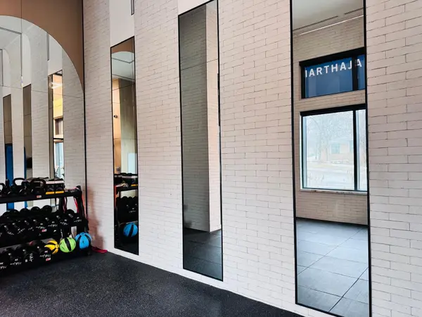 2088 James ST #707, Burlington, ON L7R 0H2