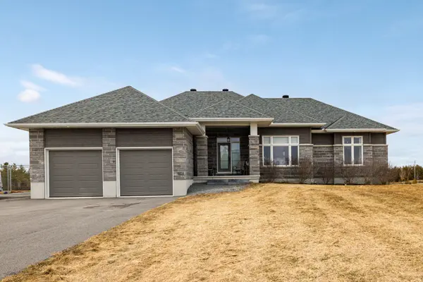 203 ABNER POOLE RD, Beckwith, ON K0A 1B0