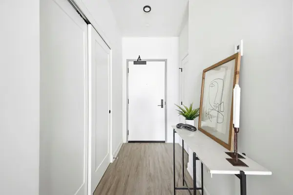 56 Bayswater AVE #506, West Centre Town, ON K1Y 2E9